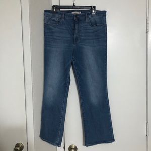 Athleta cropped jeans